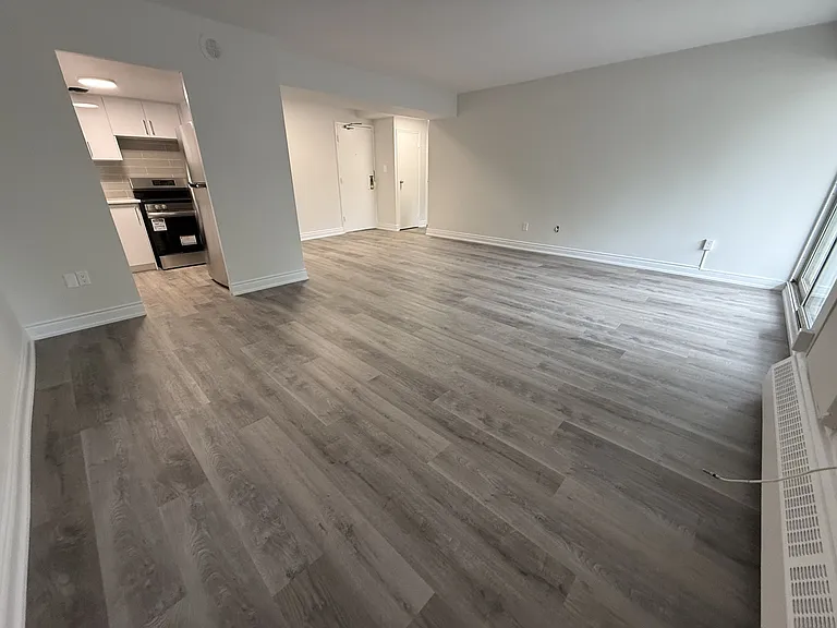 807 Frederick St — Photo 10