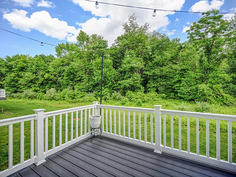56 Pratt Ln — Photo 45