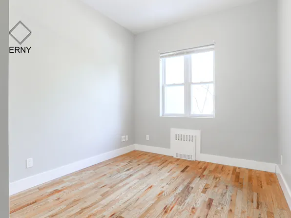745 Park Avenue image 1 of 1