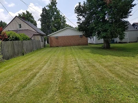 2nd image of 1812 W 7th Street Muncie In #47302