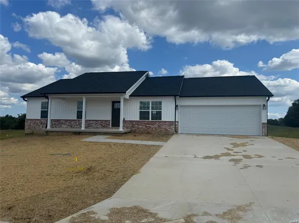 210 Byrd Ct, Jackson, MO 63755