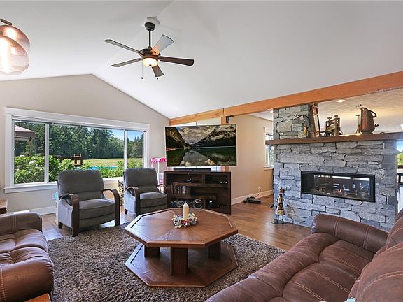 4th image of 2332 Endall Rd