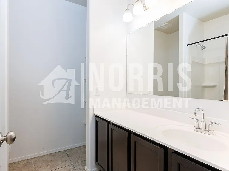 1153 E Gabrilla Dr — Photo 16