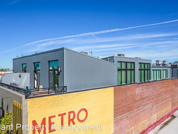 4th image of 160 Liberty St NE #M10