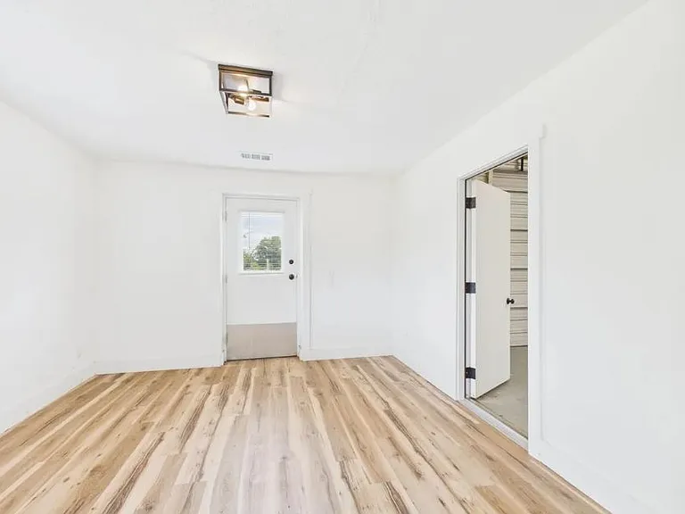 5856 Highway 62 E — Photo 14