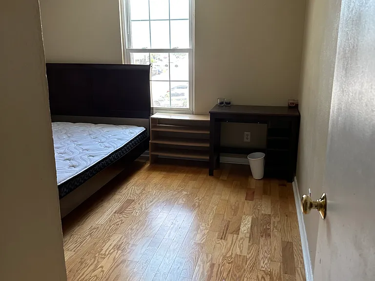 13976 Fletchers Mill Dr — Photo 2