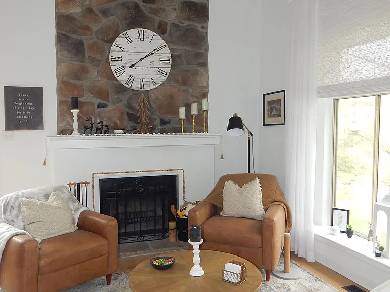 339 Green Meadow Ln — Photo 5