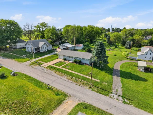 102 W 4th St, Casey, IA 50048