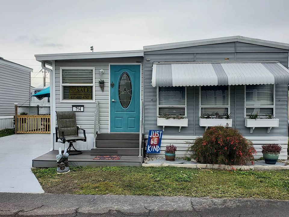 1st image of 11911 66th St N #714