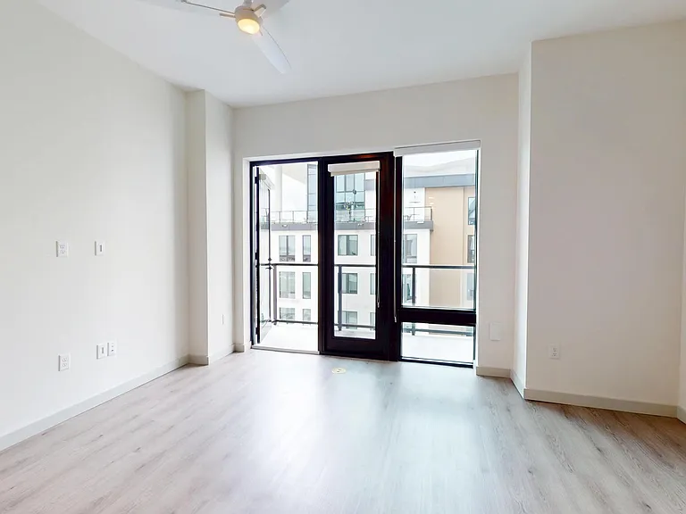 101 N Meridian — Photo 100