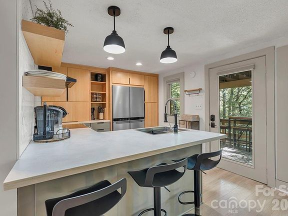 4th image of 108 Northridge Rd #1B