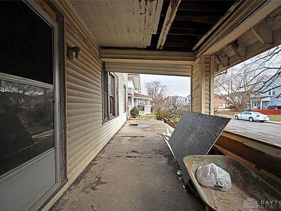 4th image of 821-823 Ferndale Ave