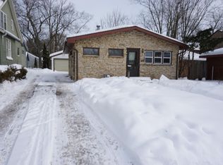 1511 Western Ave, Waukegan, IL 60085