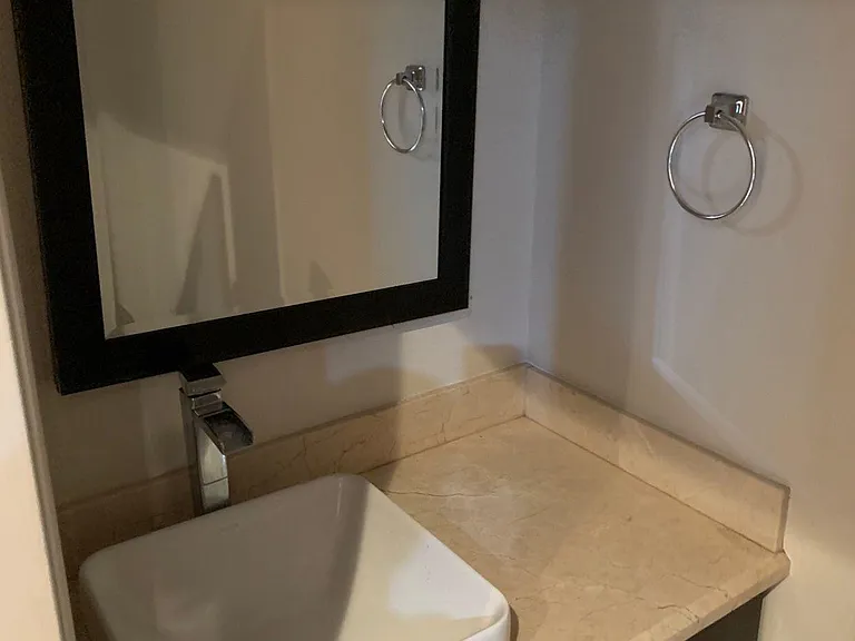 409 E Ulex Ave #E — Photo 5