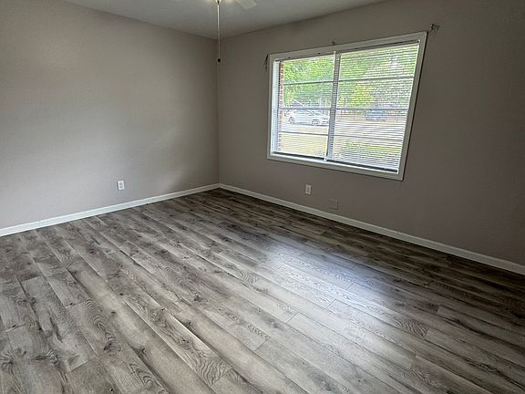 5th image of 2057A Rosebud Rd