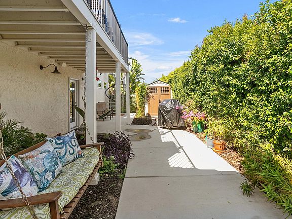 Walkway to spiral stairway entry