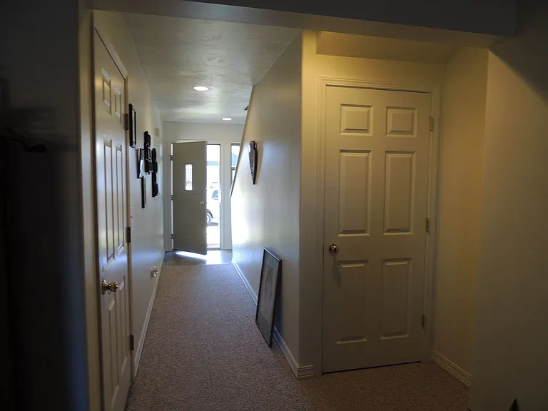 3301 Laredo Dr #B — Photo 2