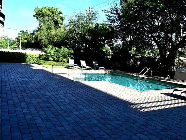 3530 Coral Way — Photo 11
