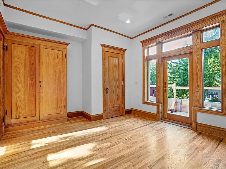 1233 N Hoyne Ave #2 — Photo 26
