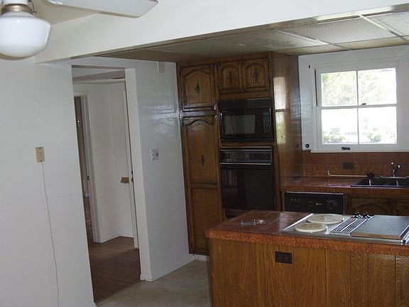 4th image of 16050 Orsa Dr