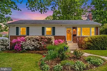 3241 Holly Hill Dr — Photo 2