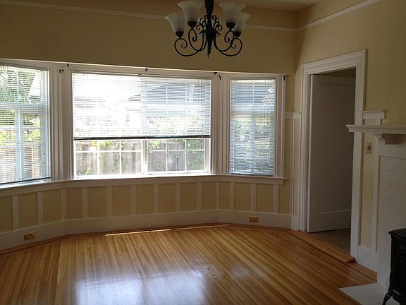 4th image of 1612 Sanchez Ave