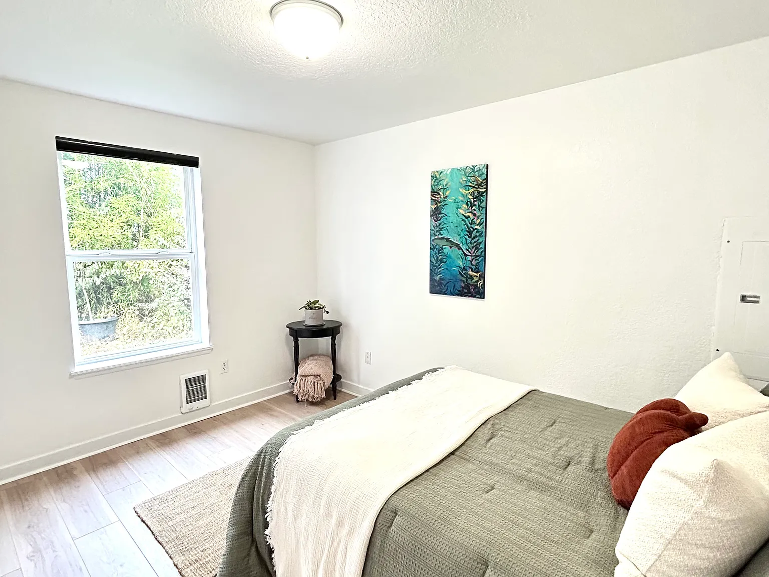 3 bed, 1152 sqft, $2,500 — Photo 4