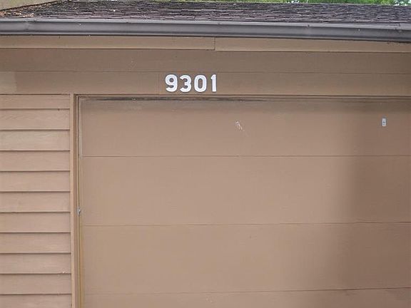 2nd image of 9301 Hunters Creek Dr