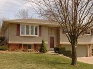 104 Lasalle Dr, East Peoria, IL 61611