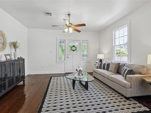 4th image of 4521-23 Walmsley Ave
