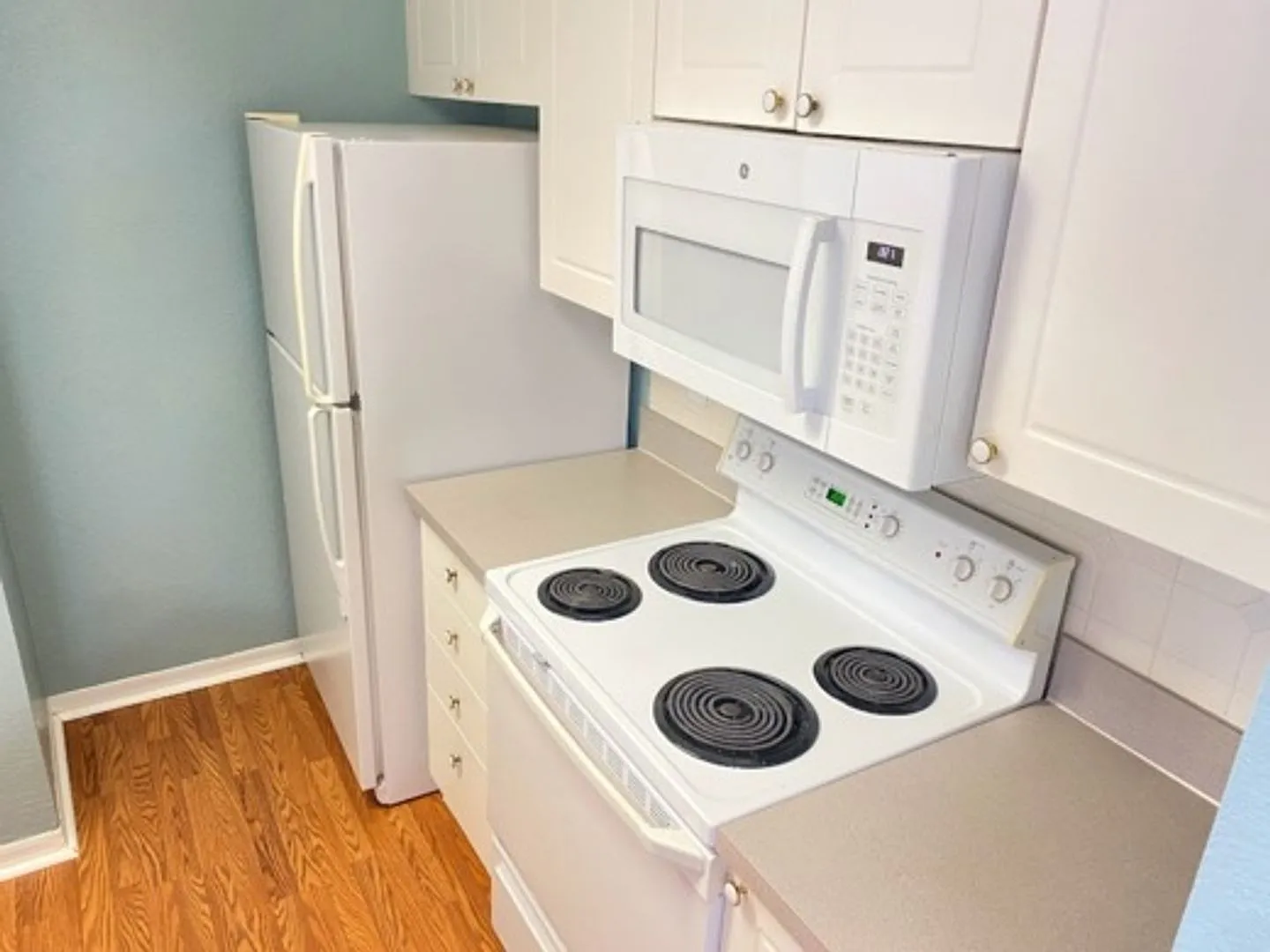 Charming Condo in desirable Calusa Trace! — Photo 4