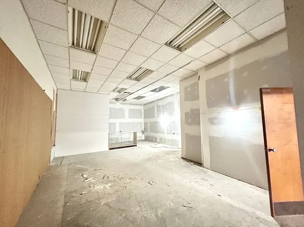 105 Bank St, 105 Bank St #1A, Waterbury, CT 06702