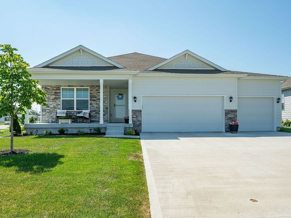 1st image of 800 Knoll Dr