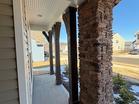 2nd image of 6274 Fairfax Ct