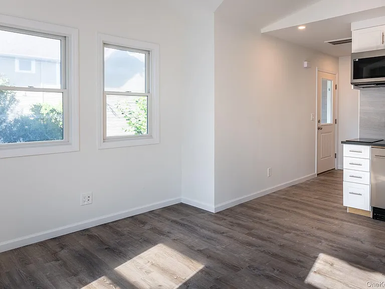 43 N Midland Ave #114 — Photo 8