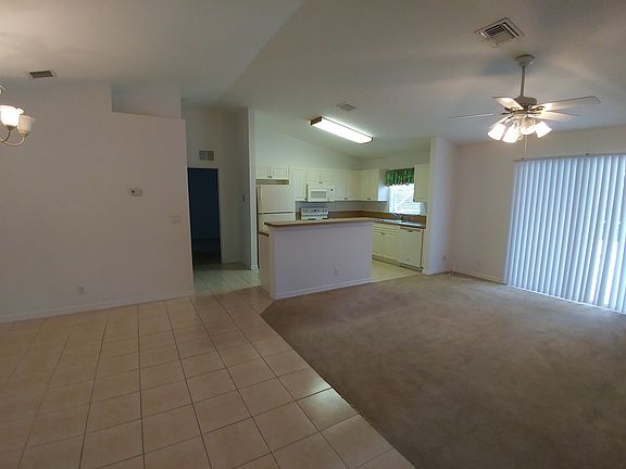 3rd image of 1805 Finch Ln SW