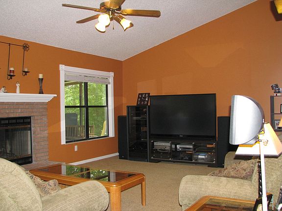 3rd image of 8126 Pilgrims Trace Dr N