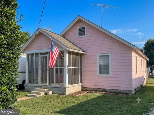 152 Bend Farm Rd, Fredericksburg, VA 22408