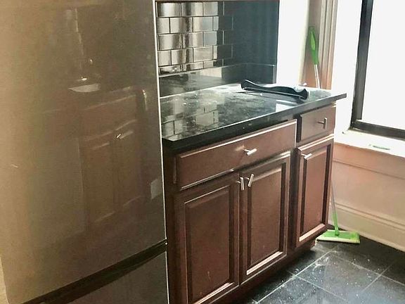 3rd image of 446 E 85th St #3