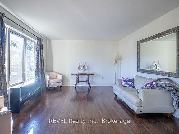 5th image of 24 Adelaide St