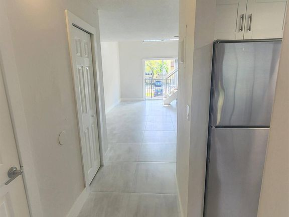 2nd image of 8550 SW 109th Ave #5-207