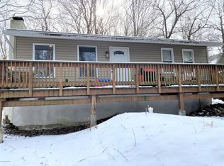 3143 Lakeview Ter, Canadensis, PA 18325