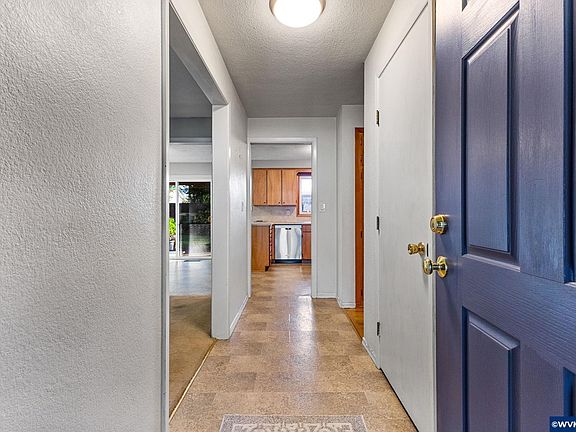 5th image of 4664 17th Ave S