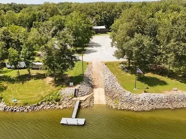 954 Stokes Ln, Bath Springs, TN 38311