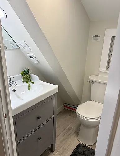 34 Chester Ave Photo 1