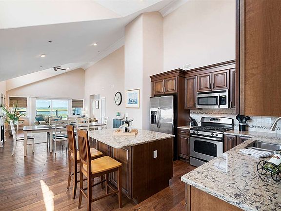 5th image of 111 63rd St Unit 305