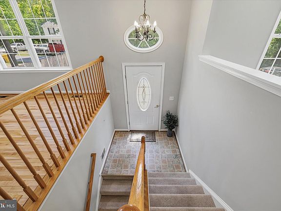 4th image of 674 207th St