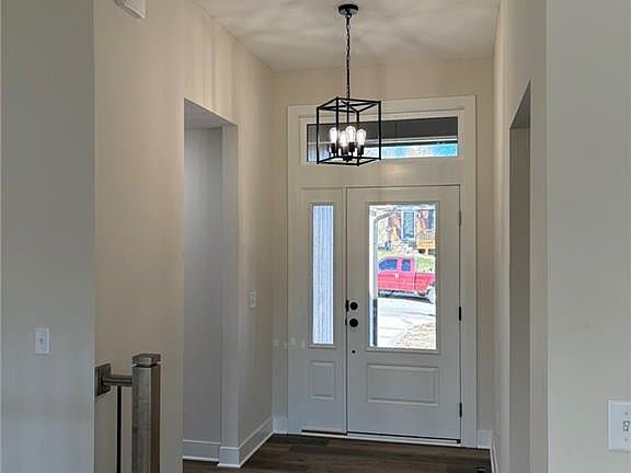 3rd image of 304 4th St