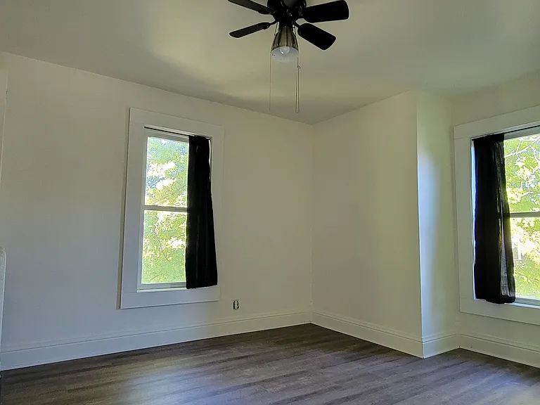 444 Minnesota Ave E — Photo 20