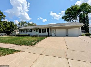 108 Park St N, Fairfax, MN 55332